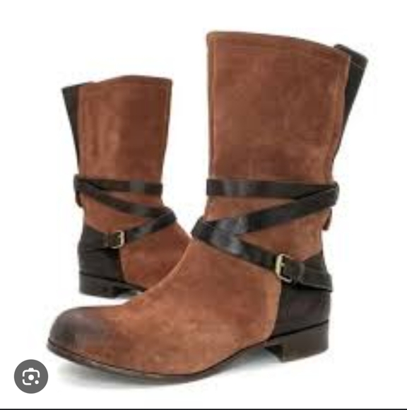 UGG Shoes - UGG Brown and Black Ankle Boots